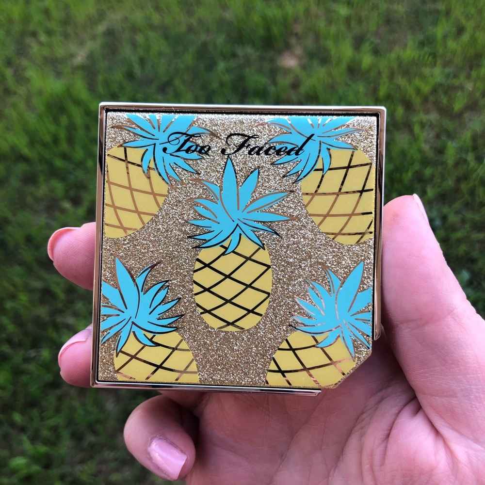 Too Faced Pineapple Paradise Bronzer & Highlighter - Picture 8 of 12
